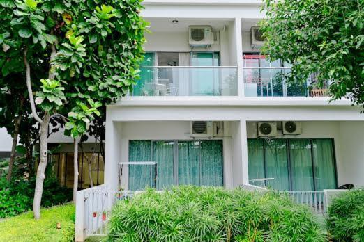 Bulan Guesthouse Imago Kota Kinabalu Kültér fotó